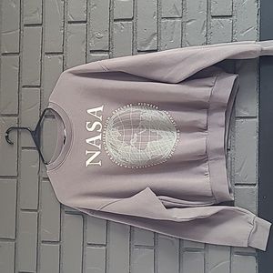 H&M NASA crew neck sweatshirt -Size Juniors XL